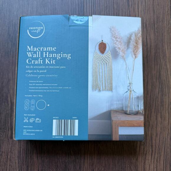 Macrame Wall Hanging Craft Kit DIY Boho Home Decor – New in Box - Picture 2 of 4